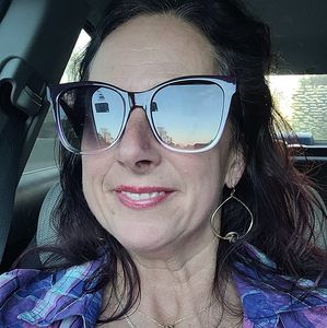 Meet your Posher, Deanna